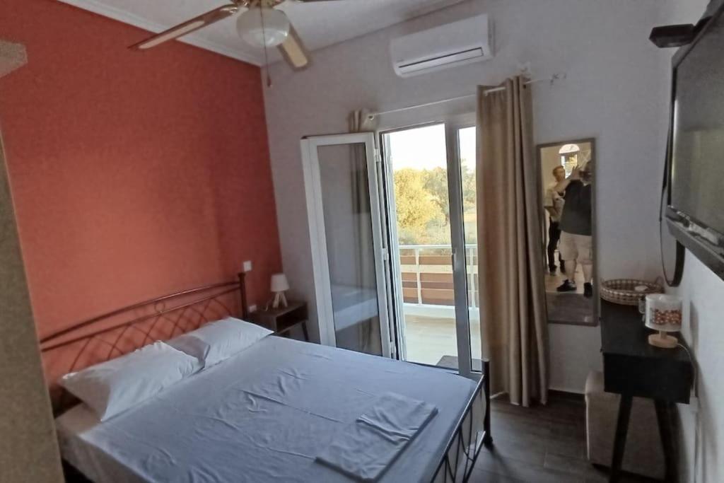 Dom wakacyjny House With A Pool, 2' From The